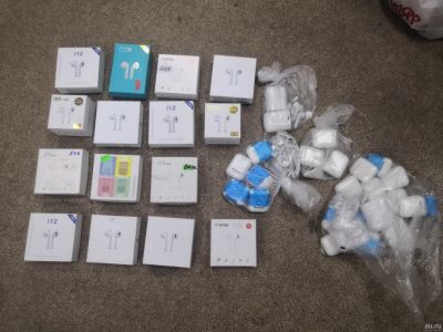 Лот: 18218069. Фото: 1. Airpods китайские нерабочие на... Красноярск