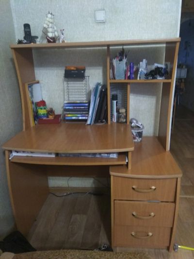 Лот: 12614705. Фото: 1. Стол компьютерный. Компьютерные и письменные столы