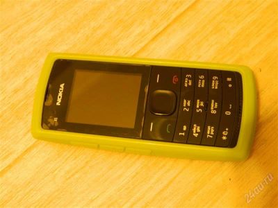 Лот: 2193541. Фото: 1. Nokia x1-01+Резиновый чехол+флешка... Кнопочные мобильные телефоны