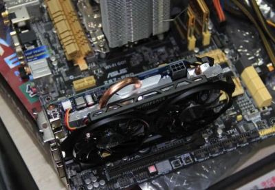 Лот: 12840457. Фото: 1. Видеокарта Gigabyte GeForce GTX... Видеокарты