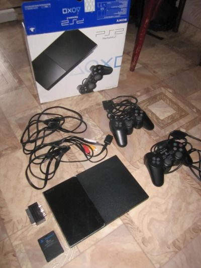 Лот: 4542437. Фото: 1. Sony Playstation 2. 2500р. Игровые приставки, консоли