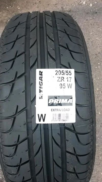 Лот: 10951640. Фото: 1. R17 205/55 Tigar Extra Load Prima... Шины