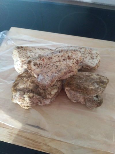 Лот: 15754115. Фото: 1. Сало в луковой шелухе и специях... Мясо, птица, яйцо