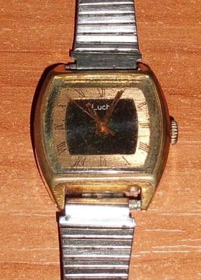 Лот: 10024648. Фото: 1. Часы наручные женские LUCH Луч... Оригинальные наручные часы