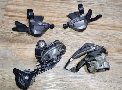 Лот: 19256087. Фото: 1. групсет Shimano altus шифтеры... Запчасти