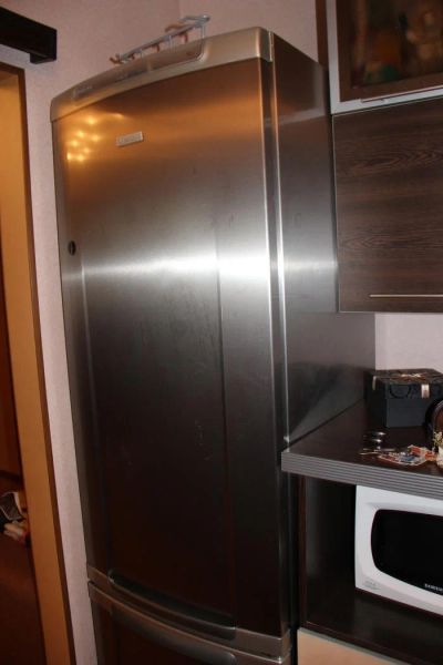 Лот: 4081735. Фото: 1. Electrolux ENB 35405 X. Холодильники, морозильные камеры
