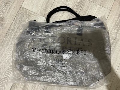 Лот: 18578049. Фото: 1. Сумка-шопер Victoria’s Secret. Сумки