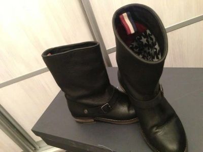 Лот: 3159492. Фото: 1. Сапоги Tommy Hilfiger!!. Сапоги