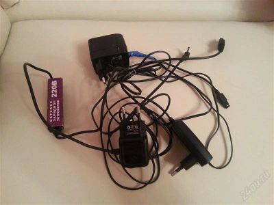 Лот: 2276258. Фото: 1. Зарядки: 2 от Sony Ericsson T280... Зарядные устройства, блоки питания, адаптеры сетевые для смартфонов