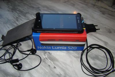 Лот: 4096834. Фото: 1. Телефон Nokia lumia 520. Смартфоны