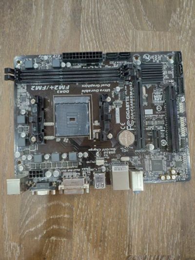 Лот: 13305818. Фото: 1. gigabyte ga-f2a88xm-ds2. Материнские платы