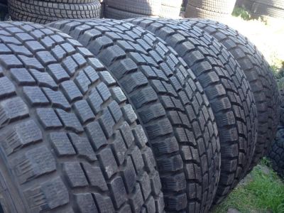 Лот: 8297329. Фото: 1. Зимние шины 255/60 R18 Yokohama... Шины