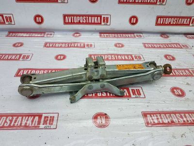 Лот: 20902347. Фото: 1. Домкрат 1200 кг Nissan (б/у). Двигатель и элементы двигателя