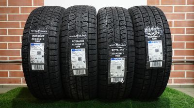 Лот: 23530144. Фото: 1. Зимняя резина 225/60 R-17 "Royal... Шины