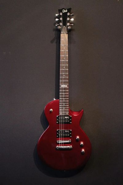 Лот: 7115923. Фото: 1. Гитара ESP LTD EC-50. Гитары