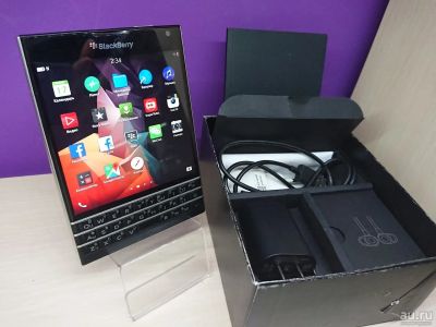 Лот: 11251067. Фото: 1. Смартфон BlackBerry Passport... Смартфоны