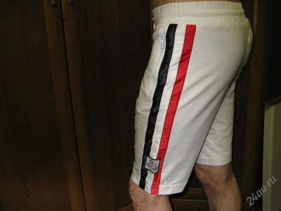 Лот: 1049649. Фото: 1. Шорты MONCLER. Футболки, поло