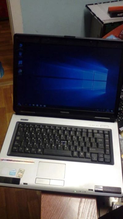 Лот: 9550891. Фото: 1. Ноутбук Toshiba Satellite L40-139... Ноутбуки