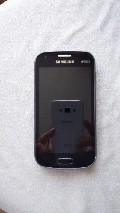 Лот: 11920922. Фото: 1. телефон Samsung Galaxy S Duos... Кнопочные мобильные телефоны