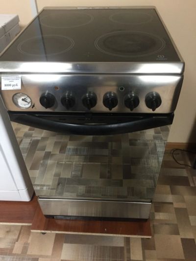 Лот: 15110489. Фото: 1. Электрическая плита Indesit (М6697... Плиты, духовые шкафы, варочные поверхности