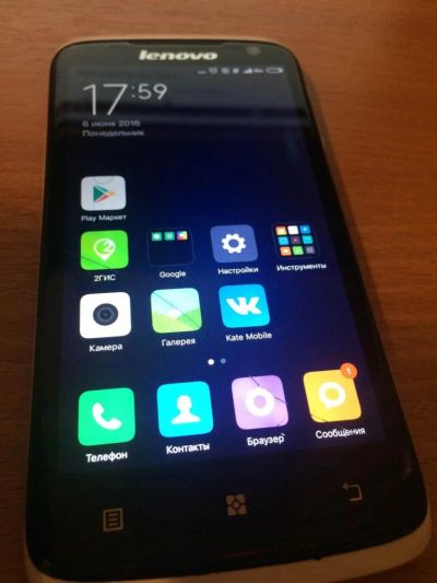 Лот: 7659444. Фото: 1. Lenovo s820 (читаем описание). Смартфоны
