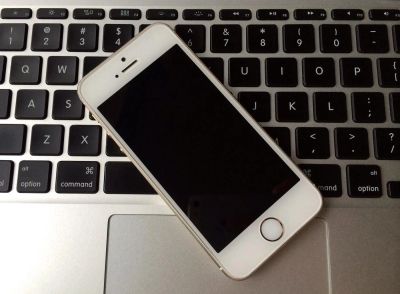 Лот: 4657525. Фото: 1. iPhone 5S Gold А1457 [Обмены на... Смартфоны