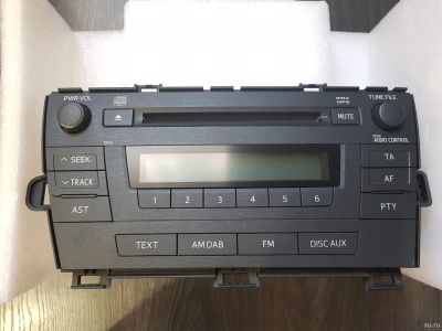 Лот: 13251235. Фото: 1. Магнитола штатная Toyota Prius... Автомагнитолы