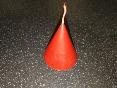 Лот: 17941959. Фото: 1. Свеча красная конус. Талисманы, амулеты, предметы для магии