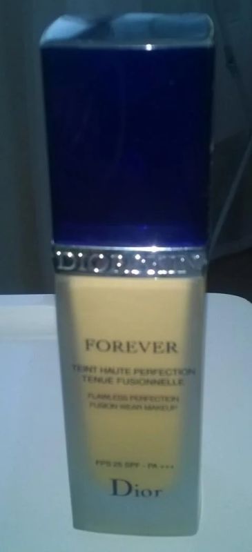 Лот: 4892065. Фото: 1. Тональный крем Dior Diorskin Forever... Макияж
