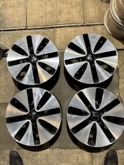 Лот: 25515733. Фото: 1. (4шт.) Литье R16 (4x100) Kia оригинал... Диски