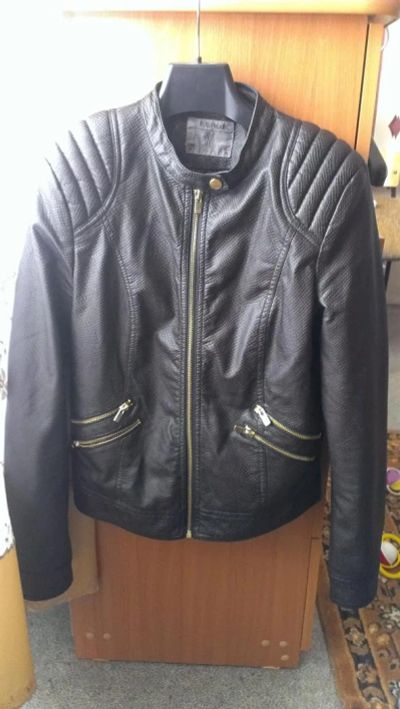 Лот: 3286460. Фото: 1. Куртка кожзам Pull&Bear. Верхняя одежда
