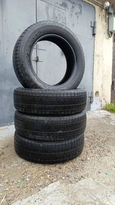 Лот: 25587820. Фото: 1. Bridgestone Blizzak VRX2 175/65... Шины