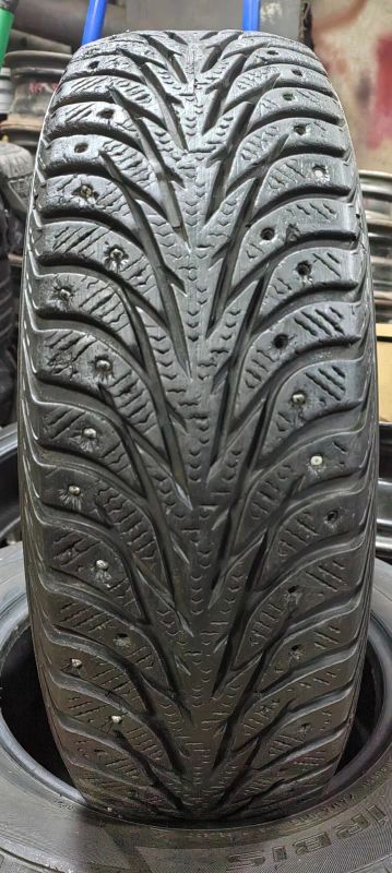 Лот: 21539125. Фото: 1. 175/65R14 86T Yokohama Ice Guard... Шины