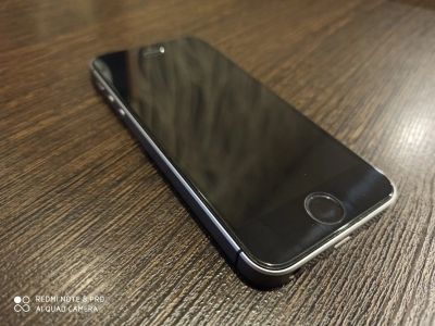 Лот: 15041477. Фото: 1. Iphone SE 32 Gb!!!. Смартфоны