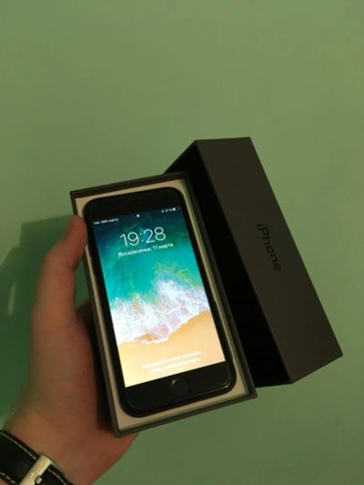 Лот: 11160948. Фото: 1. Iphone 8. Смартфоны