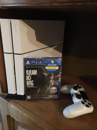 Лот: 6620042. Фото: 1. Одни из нас ps4 новый запечатан. Игры для консолей