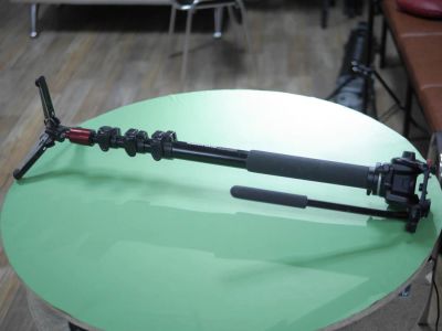 Лот: 6255232. Фото: 1. монопод manfrotto 561BHDV+ подарок... Штативы, держатели