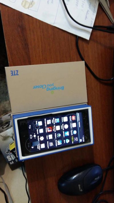 Лот: 6354765. Фото: 1. Смартфон ZTE Geek 2 LTE. Смартфоны