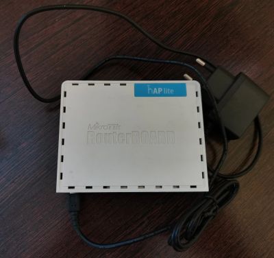 Лот: 17266534. Фото: 1. Wi-Fi роутер Mikrotik hAP lite... Маршрутизаторы (роутеры)