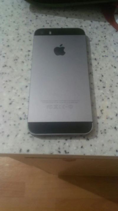 Лот: 10198642. Фото: 1. Продам iPhone 5s 16гб. Смартфоны
