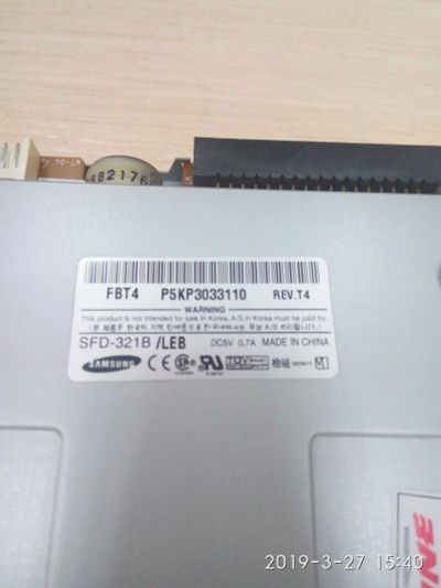 Лот: 13454263. Фото: 1. Флоппи-дисковод Samsung SFD-321B... Приводы CD, DVD, BR, FDD