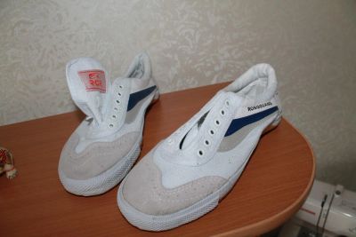 Лот: 6069749. Фото: 1. Кеды новые р-р 44. Кеды, кроссовки, слипоны