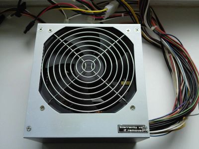 Лот: 4102823. Фото: 1. Блок питания Gigabyte GE-R460-V1... Корпуса, блоки питания