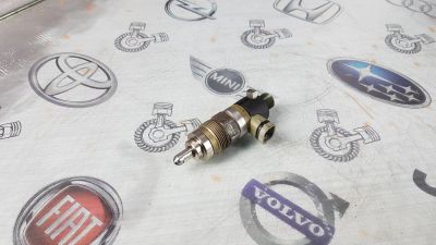 Лот: 23586302. Фото: 1. Форсунка Toyota Nadia 3S-FSE 23250-74181. Двигатель и элементы двигателя