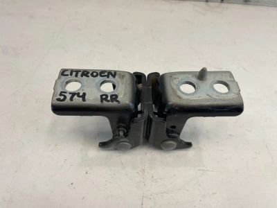 Лот: 22716801. Фото: 1. кронштейн двери Citroen C-Elysee... Другое (автозапчасти)