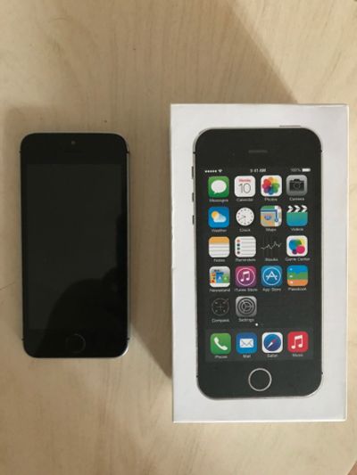 Лот: 10908082. Фото: 1. iPhone 5s. Смартфоны