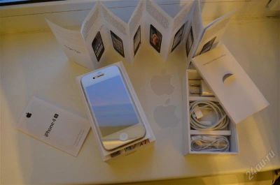 Лот: 2791840. Фото: 1. Apple Iphone 4S 16gb белый + бонус. Смартфоны