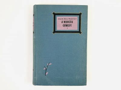 Лот: 23278137. Фото: 1. A Modern Comedy. Trilogy. Volume... Другое (литература, книги)