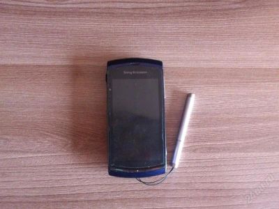 Лот: 2369115. Фото: 1. Смартфон Sony Ericsson Vivaz. Кнопочные мобильные телефоны