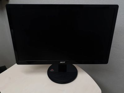 Лот: 19885420. Фото: 1. Монитор ACER S220HQL. Ноутбуки